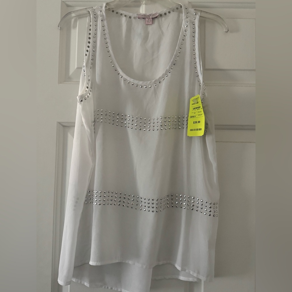 NEW Romeo & Juliet Couture White Studded top sleeveless Tank medium Boho glam‎